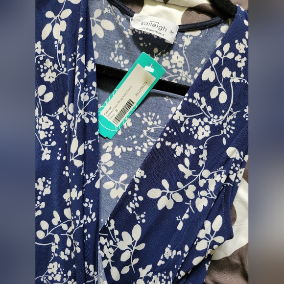 Blue floral dress, Kaleigh, Size Medium - Picture 3 of 5